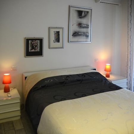 B&B Villa Garden Bisceglie Bagian luar foto